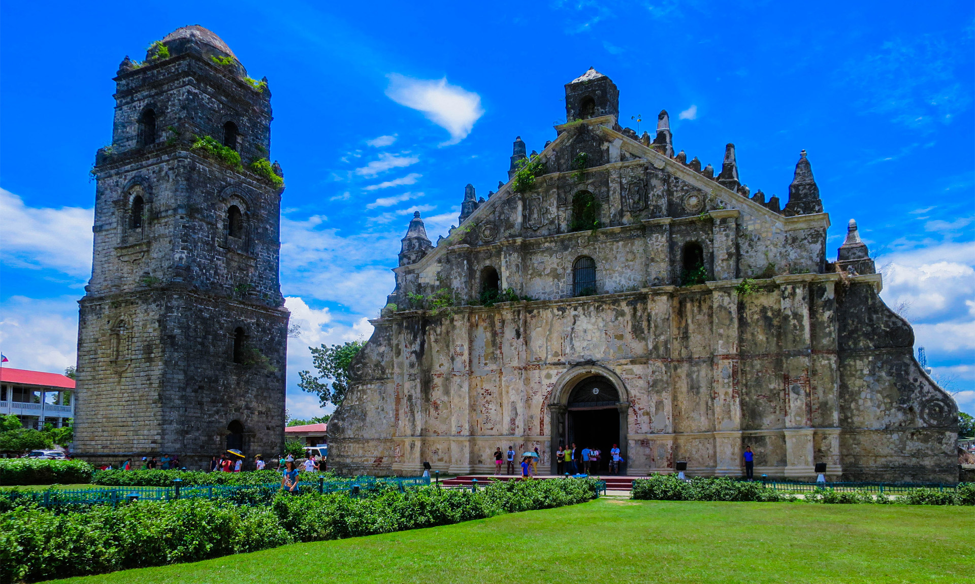 paoay cathedral